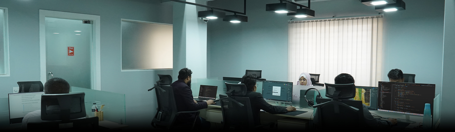 Shaping Digital Excellence – IT Team in Motion